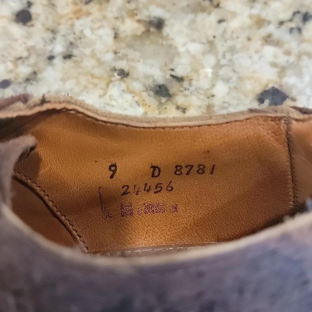 Allen Edmonds Steinbok 9 D Dark Brown Leather w/ Dainite Rubber Soles. USA M